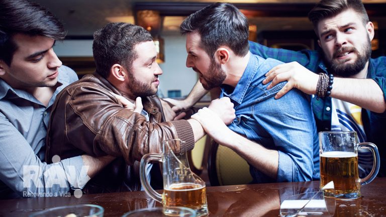 Comunidade Terapêutica: Porque o álcool deixa algumas pessoas mais agressivas?