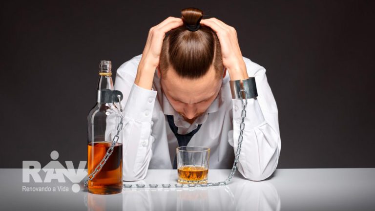 Comunidade Terapêutica: O que é abstinência alcoólica?